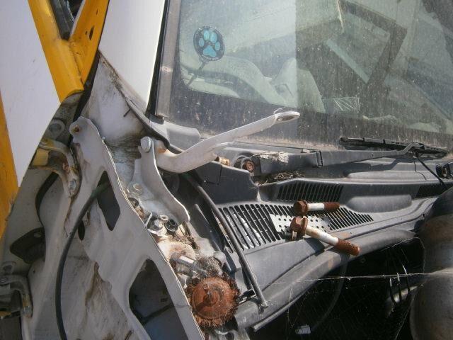 Решетка под лобовое стекло Тойота Хайлюкс Сурф в Твери 29486